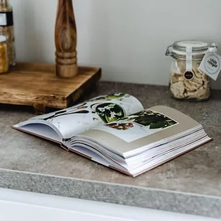 Appartamento 90m2 On Pedestrian Street On Floor, Penthouse Suite, Great View! Incl Linen And