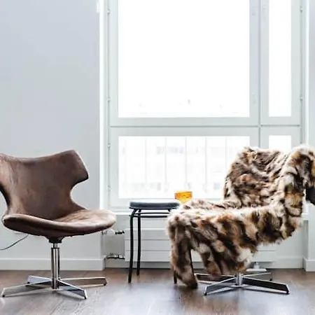 90m2 On Pedestrian Street On Floor, Penthouse Suite, Great View! Incl Linen And Апартаменты Пори