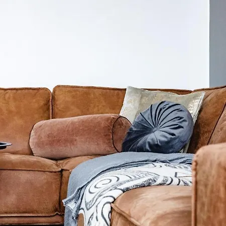 90m2 On Pedestrian Street On Floor, Penthouse Suite, Great View! Incl Linen And * Pori